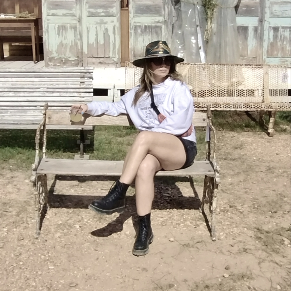 Meet your Posher, Malissa